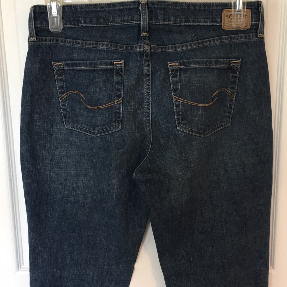 Levi’s | Women’s signature low rise boot cut 10 - Picture 6 of 8
